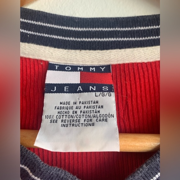 Vintage Mens Tommy Jeans Ribbed T-Shirt size Large - Picture 2 of 5